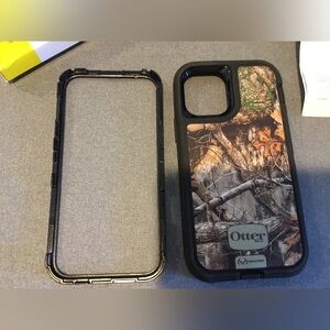 OtterBox Defender series case for iPhone13 and iPhone 14